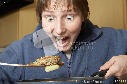 Image of frightened cook woman