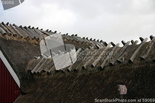 Image of straw roof