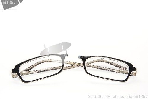 Image of broken eyeglasses