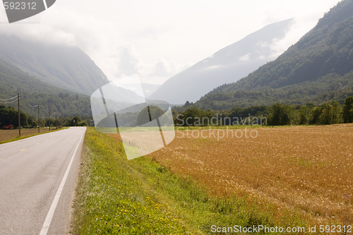 Image of norwegian road