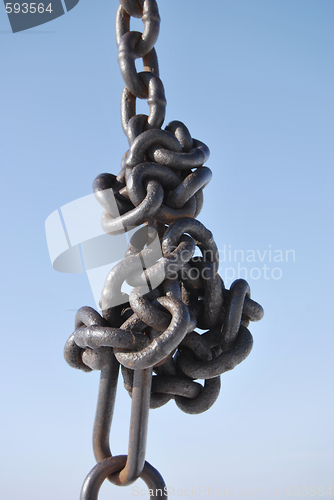 Image of Entangled Chain