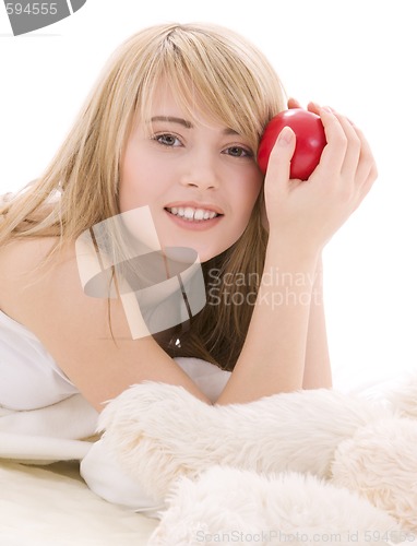 Image of red apple
