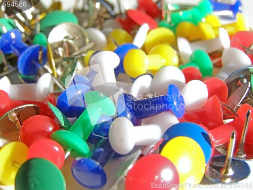 Image of thumb tacks