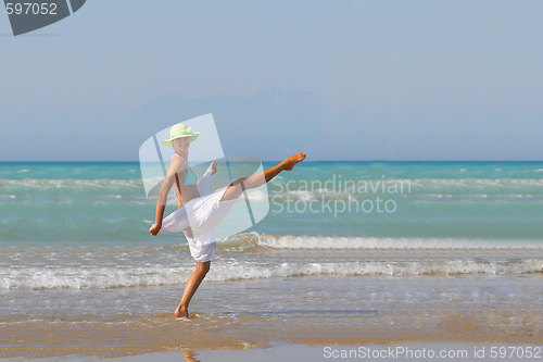 Image of Pretty blonde in bikini