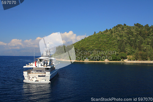 Image of yacht in Greece 