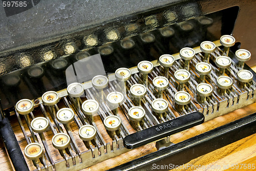 Image of Typewriter keyboard angle