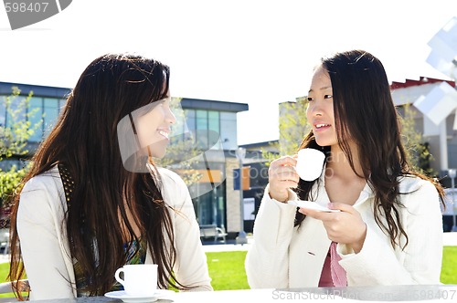 Image of Girlfriends having coffee