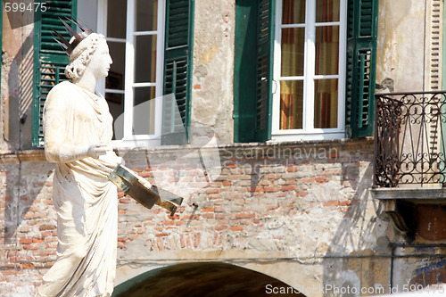 Image of Fountain of our Lady Verona in Verona, Italy