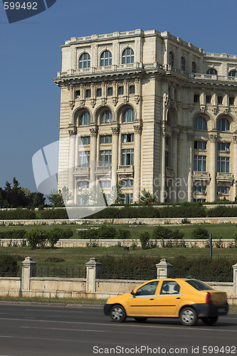 Image of Yellow cab in Bucharest