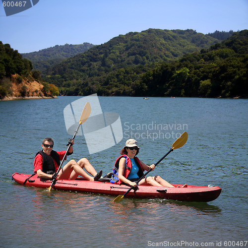 Image of Couple kayaking