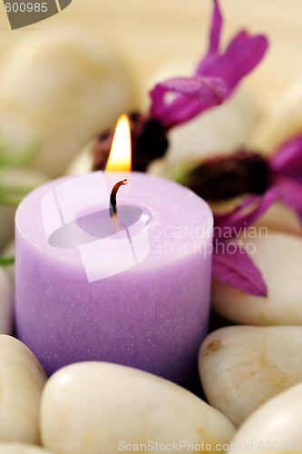 Image of candle and lavender