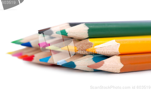 Image of color pencils 