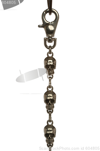 Image of Metal chain of three skulls