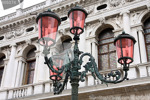 Image of street lamp in Venice, Italy