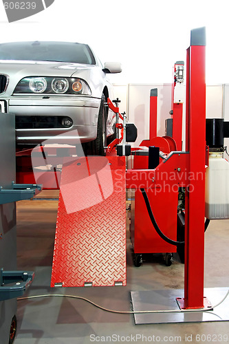 Image of Auto service garage