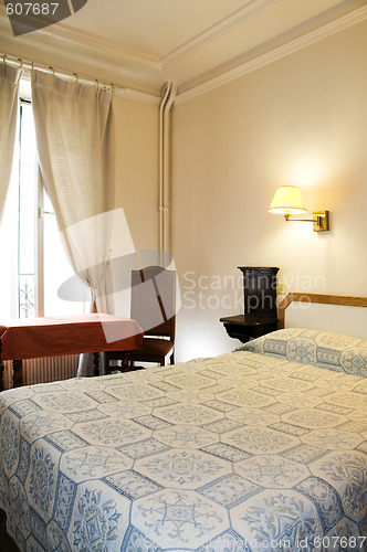 Image of two star hotel room paris france