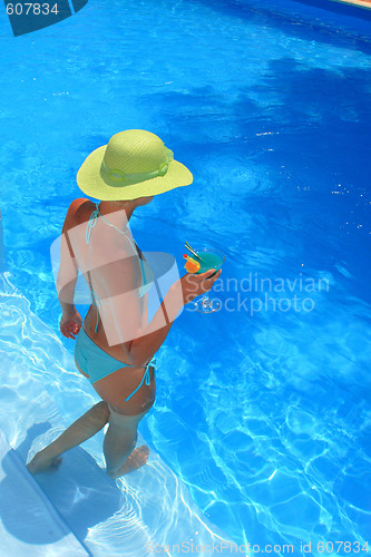 Image of Pretty blonde woman 