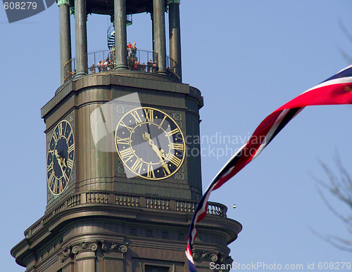 Image of Hours and the viewing plattfom on a tower