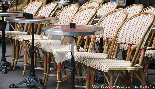 Image of outdoor cafe paris france