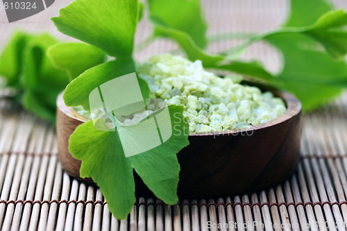 Image of bath salt with ginko