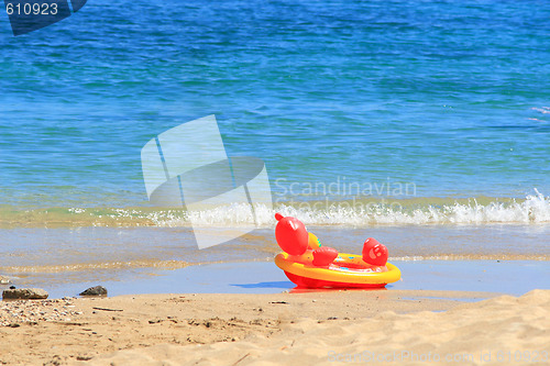 Image of child's beach toys