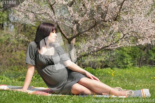 Image of pregnant woman