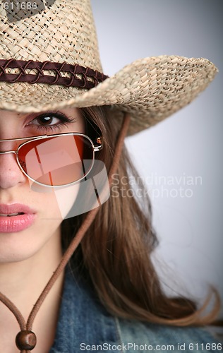 Image of woman in hat