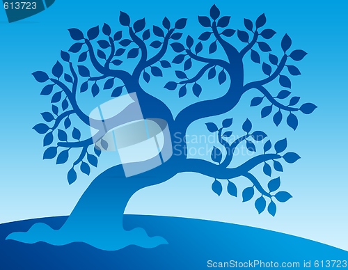 Image of Blue leafy tree