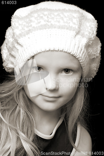 Image of little girl in hat
