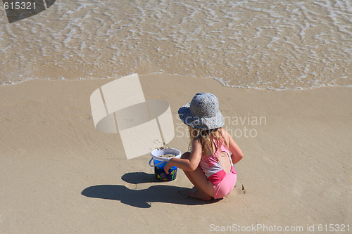 Image of Kids on the beach,
