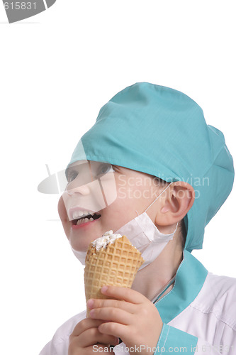 Image of Laughing doctor with ice cream