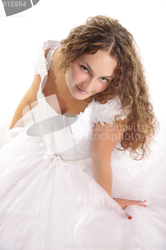 Image of Sitting bride looking up