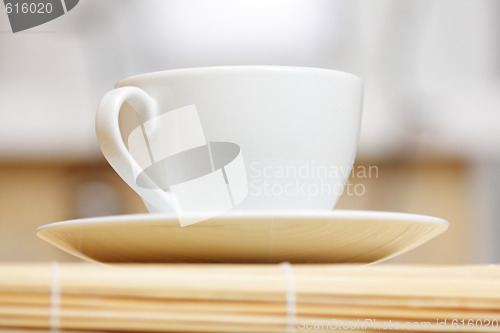 Image of White cup sideview