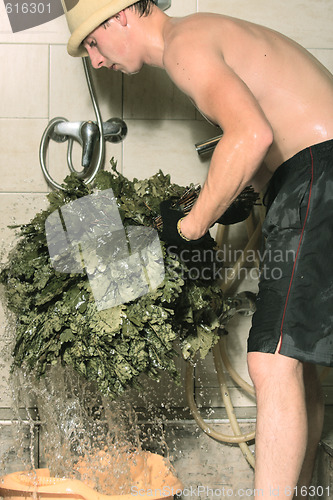 Image of Preparing bath besom