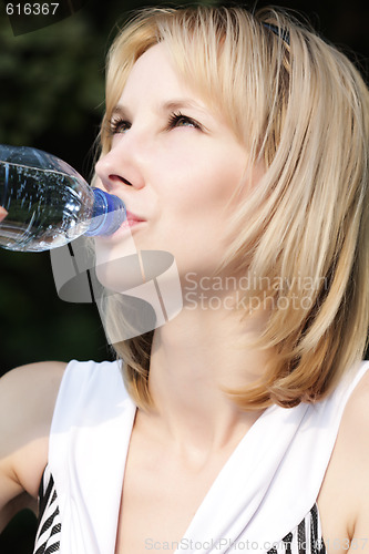 Image of Thirsty blonde