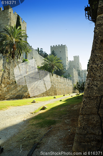 Image of Path in Rhodes castle backyard