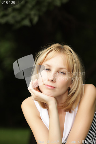 Image of Sunlighted girl