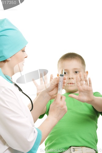 Image of Kid afraid of injection