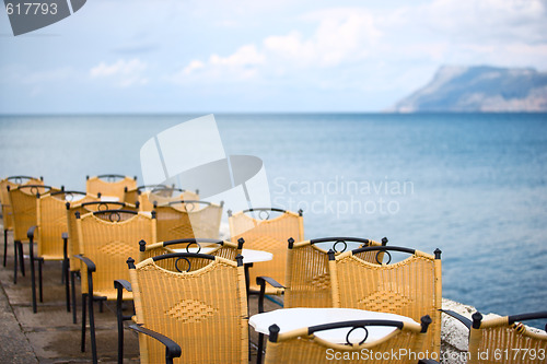 Image of empty summer cafe 