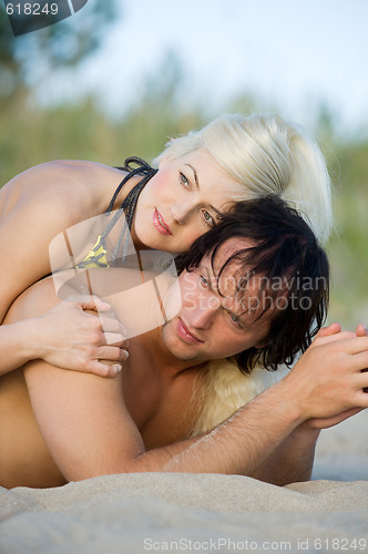 Image of couple on the beach