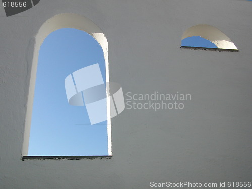 Image of wall arc two windows