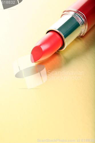 Image of red lipstick