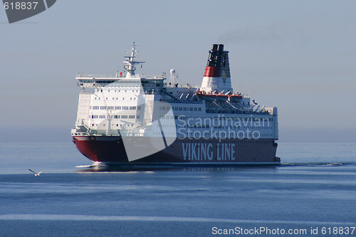 Image of Boat approaching