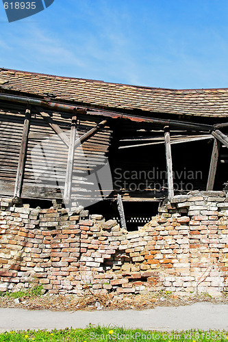 Image of Ruined house