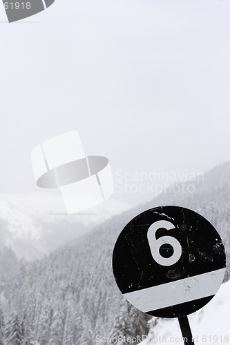 Image of black ski run sign number six