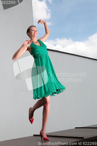 Image of dancing young women