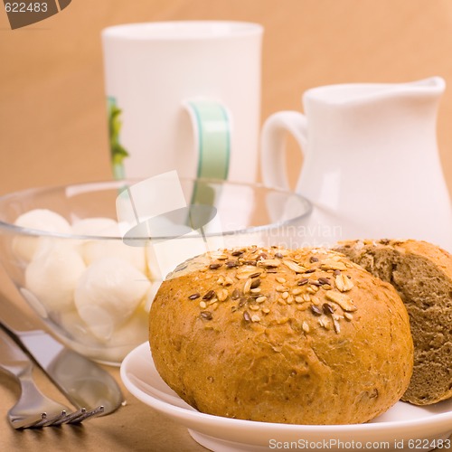 Image of bread and mozzarella