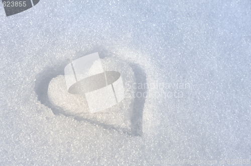 Image of Heart on the snow