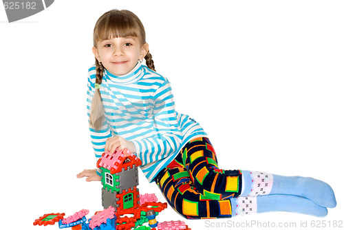 Image of The girl with meccano