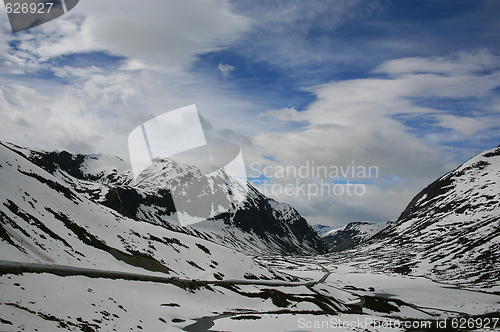 Image of Mountain road 